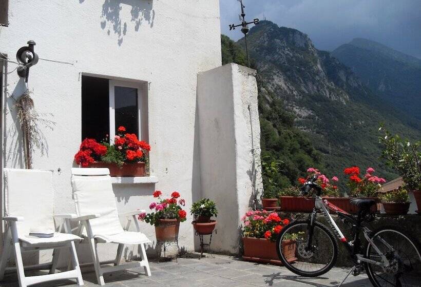 בית מלון כפרי B&b Rocca Di Bajedo