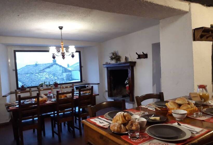 בית מלון כפרי B&b Rocca Di Bajedo