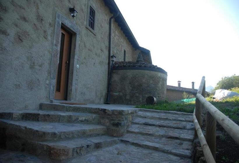 Отель Bed & Breakfast Castello Regina