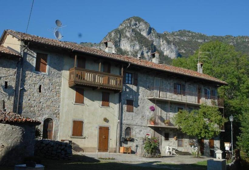 Отель Bed & Breakfast Castello Regina