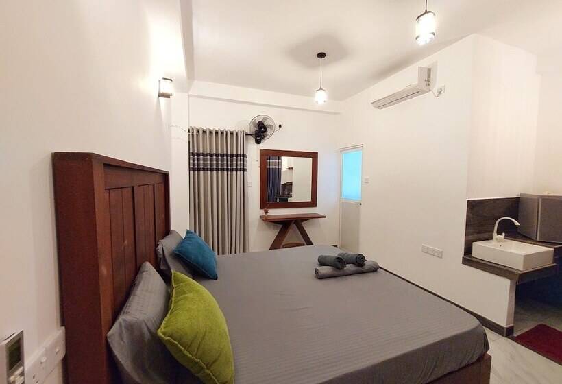 Отель Chen Villa Near Airport