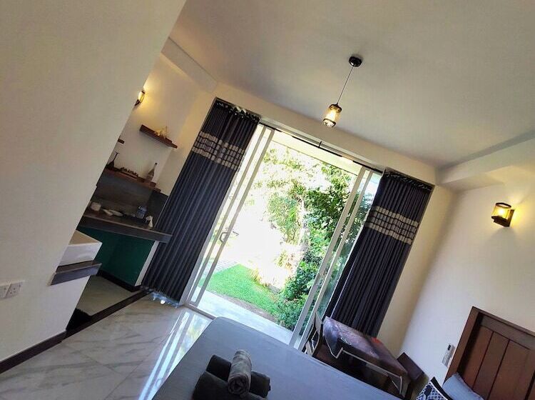 Отель Chen Villa Near Airport