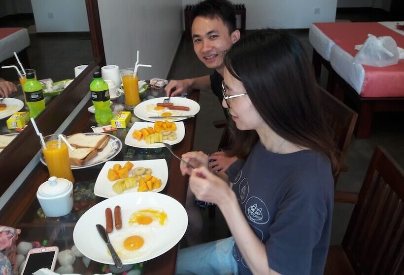 Отель Cozy Sea View Inn