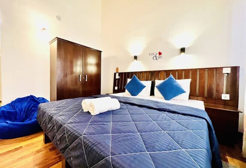 Отель Cozy Sea View Inn