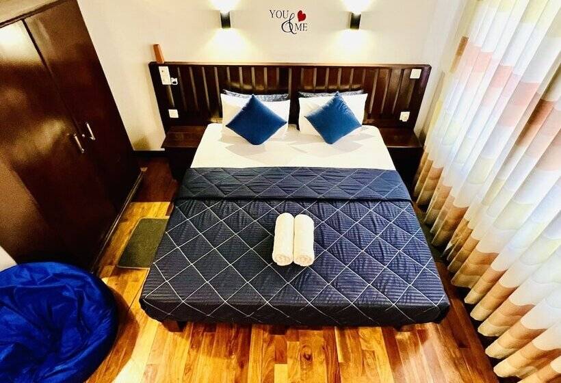 Отель Cozy Sea View Inn