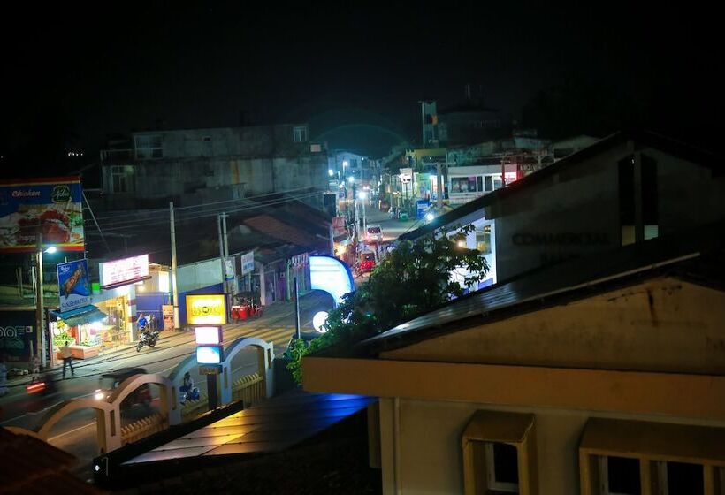 Отель Cozy Sea View Inn