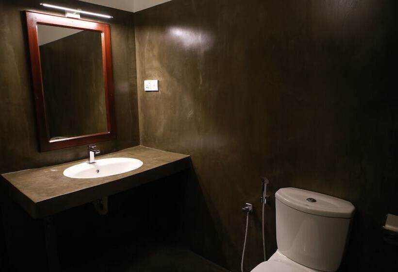 Отель Cozy Sea View Inn