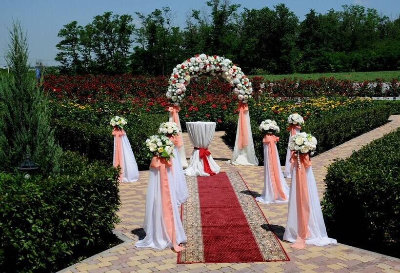 בית מלון כפרי Evropeysky