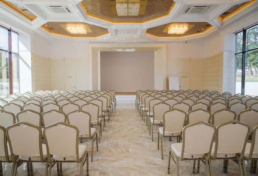 בית מלון כפרי Evropeysky