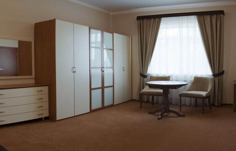 בית מלון כפרי Evropeysky