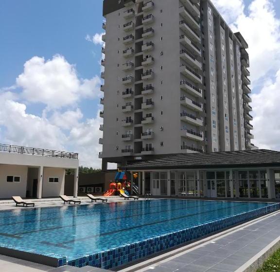 בית מלון כפרי Fairway Galle Serviced Apartments