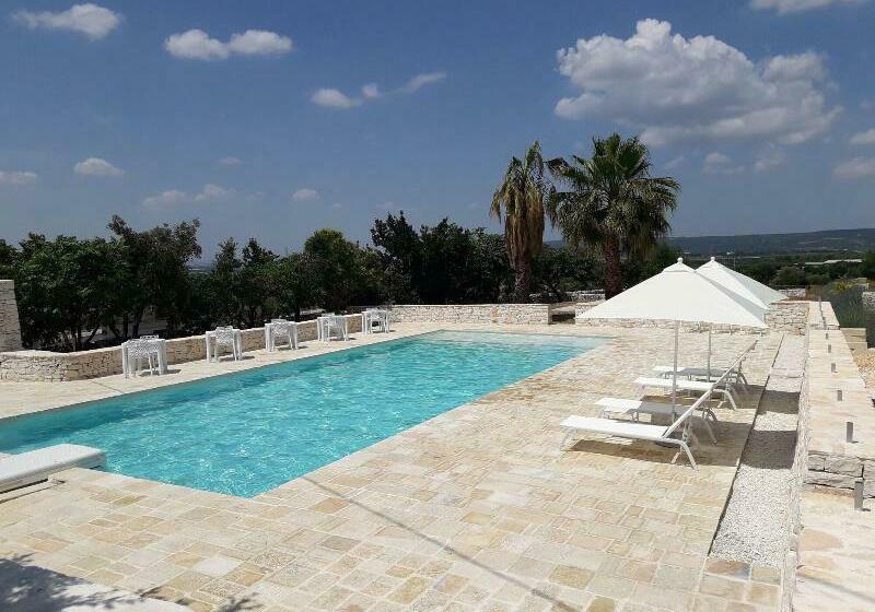 فندق Masseria La Gravina