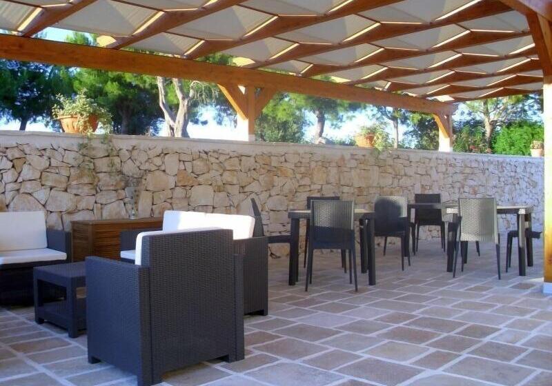 فندق Masseria La Gravina