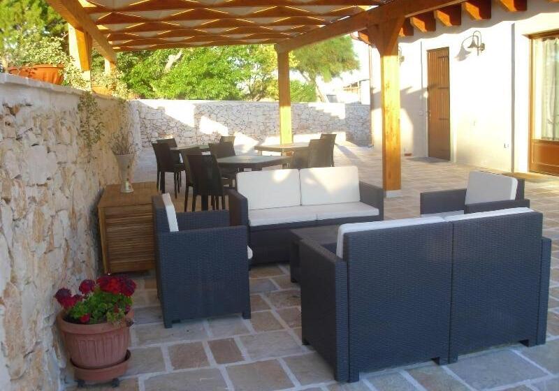 فندق Masseria La Gravina