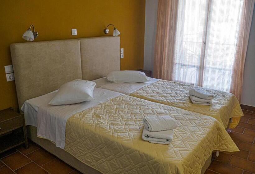 בית מלון כפרי Methanion