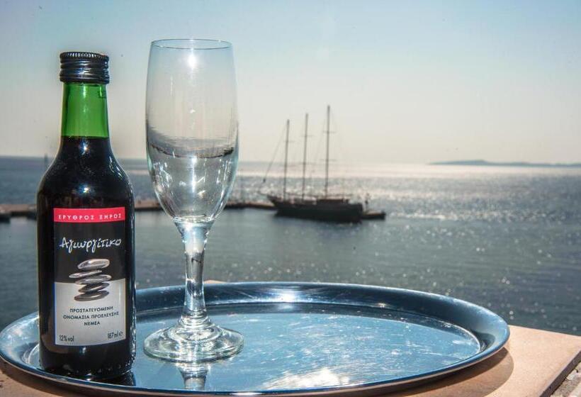 בית מלון כפרי Methanion