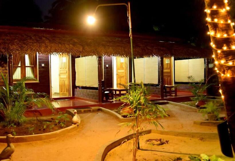 בית מלון כפרי Naaval Beach Villa & Rooms