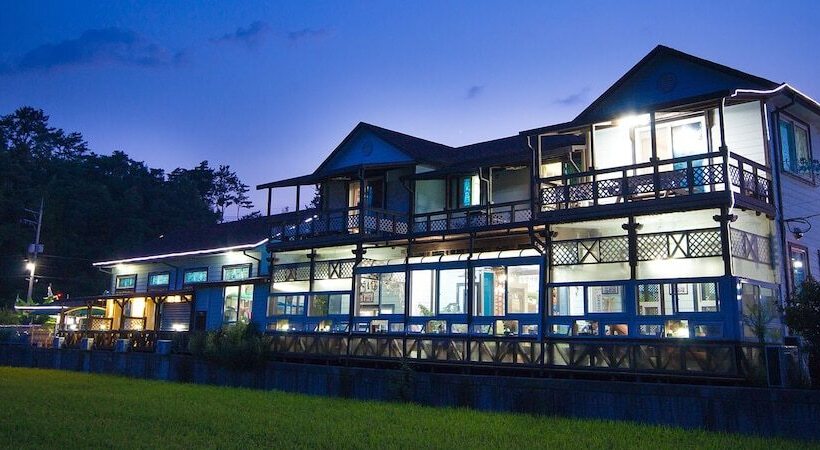 Отель Lavista Pension