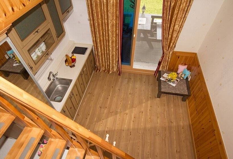 Отель Lavista Pension