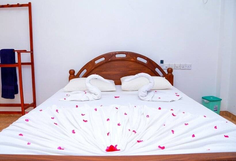 בית מלון כפרי Uppermost Villa  Galle