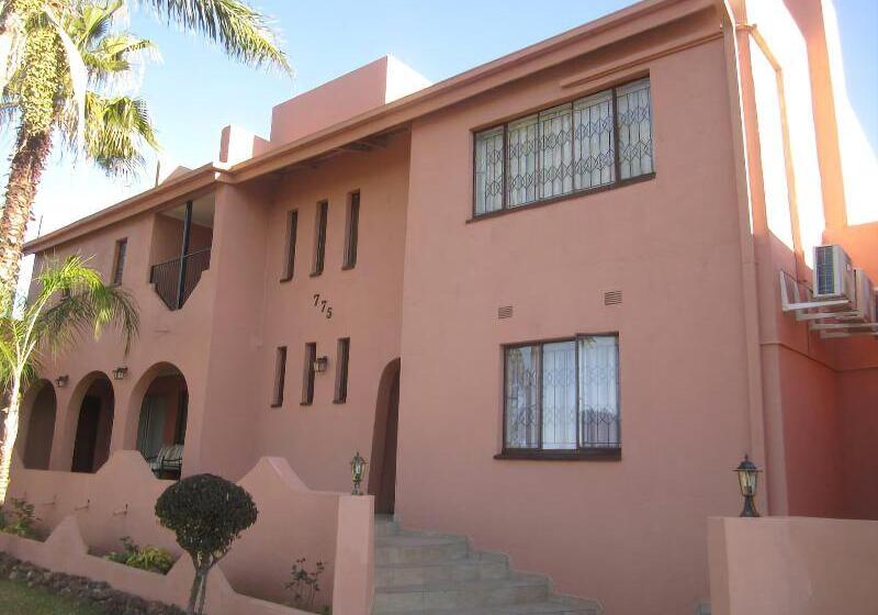 Отель Valley View Guest House