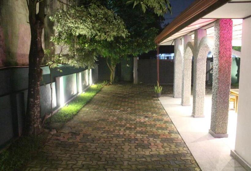 فندق Villaflorence