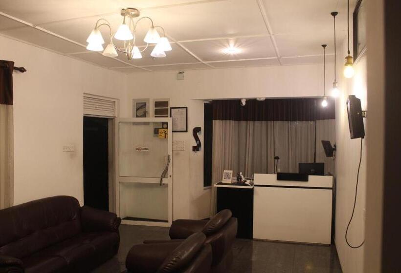 فندق Villaflorence