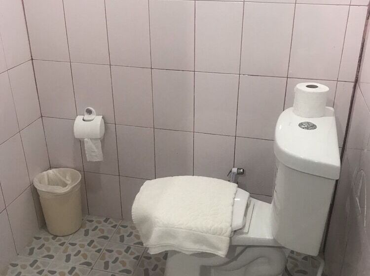 รตะธารา รีสอร์ท Ratathara Resort