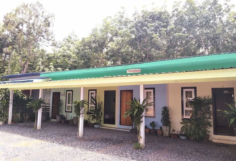 Baan Suan Siri Resort