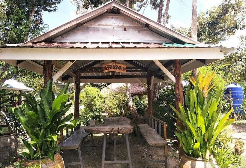 Baan Suan Siri Resort