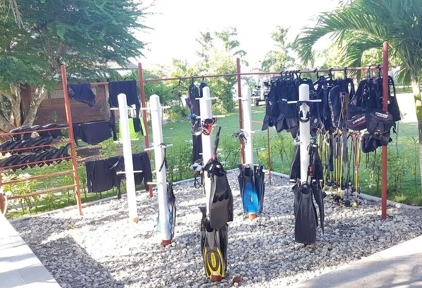 Cangdoki Resort And Dive Camp