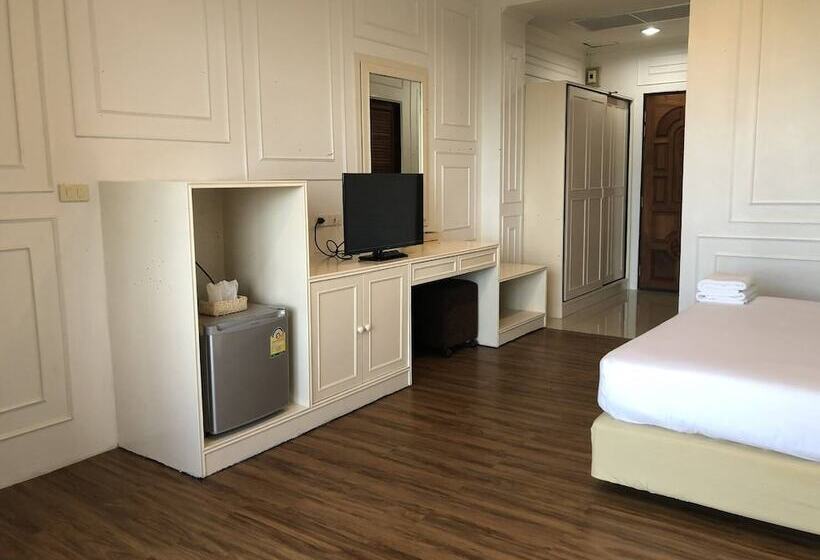 Golden Dragon Resort