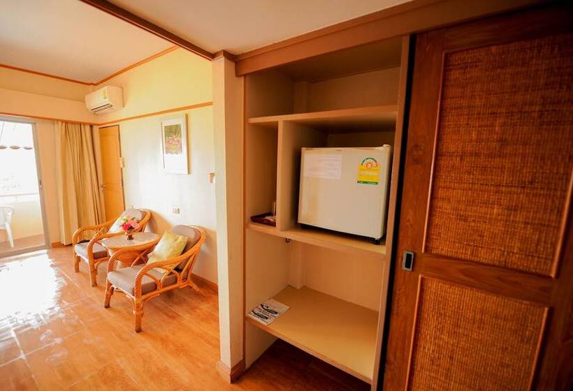 Haad Kaew Resort