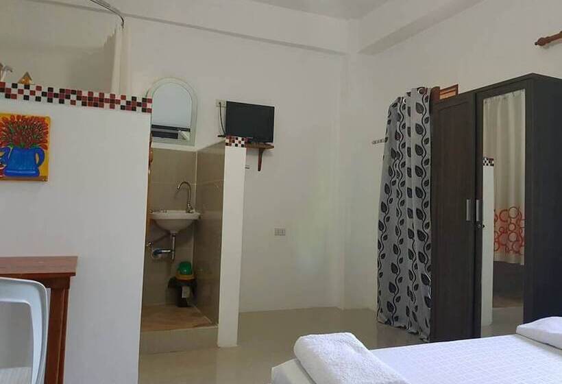 Hangout Beach & Resort