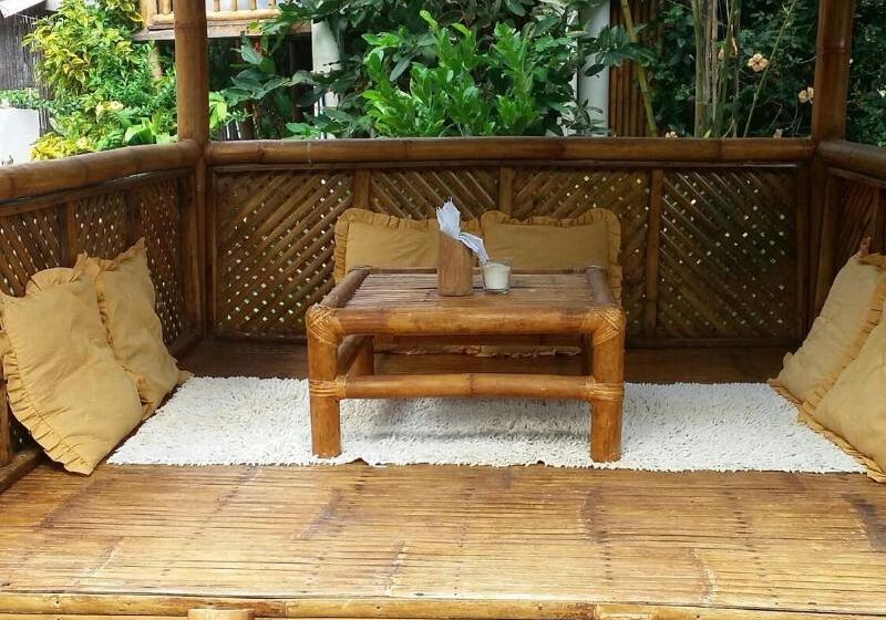 Hangout Beach & Resort