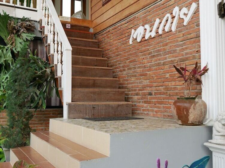 בית מלון כפרי Aen Guy Boutique