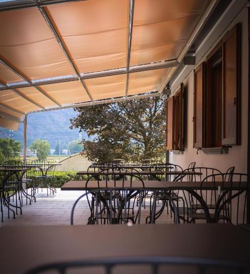 هتل Agriturismo La Campagnola