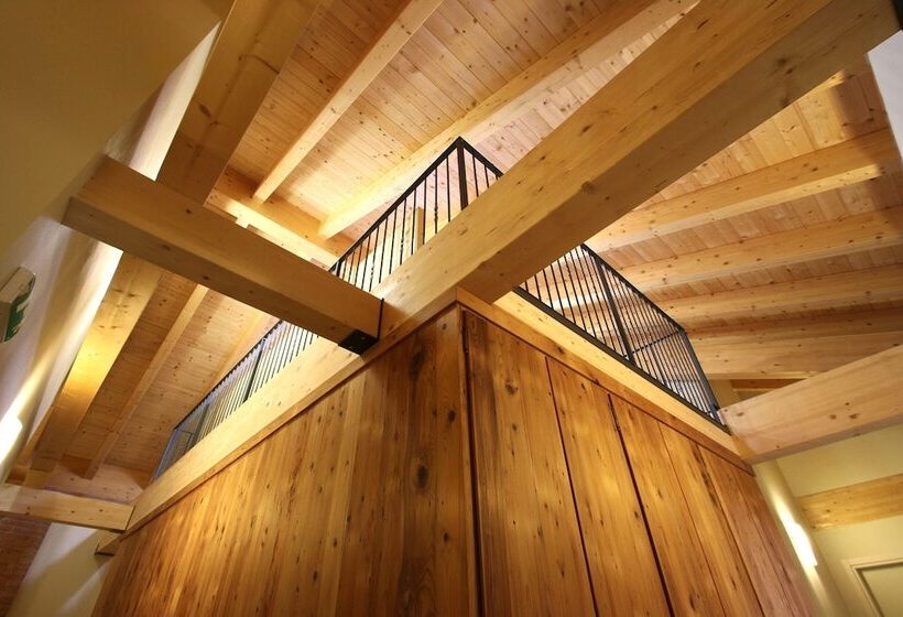 ホテル All Albaro Agriturismo