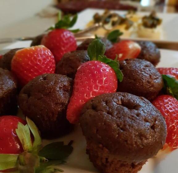 Отель Almar View Guest House