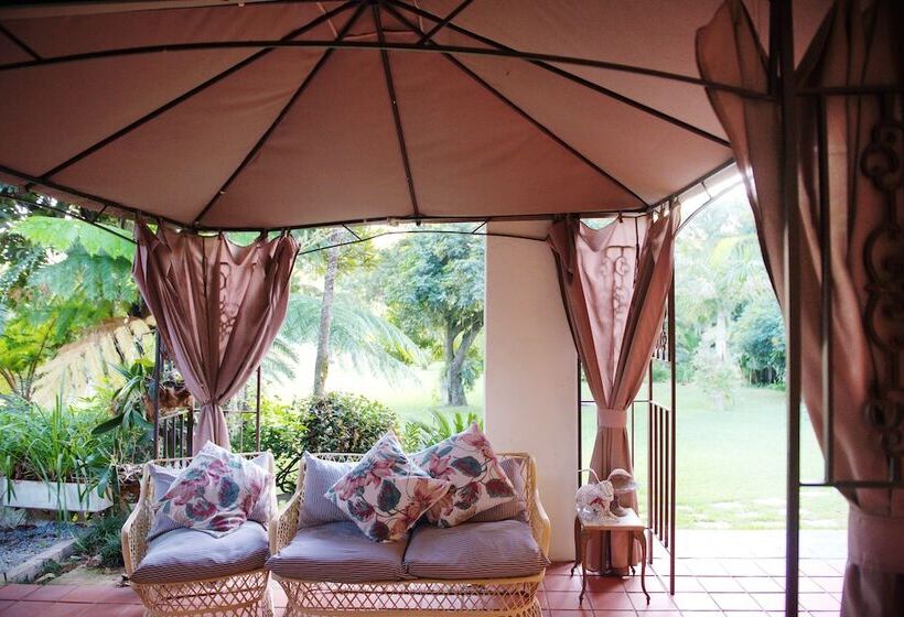 هتل Almar View Guest House