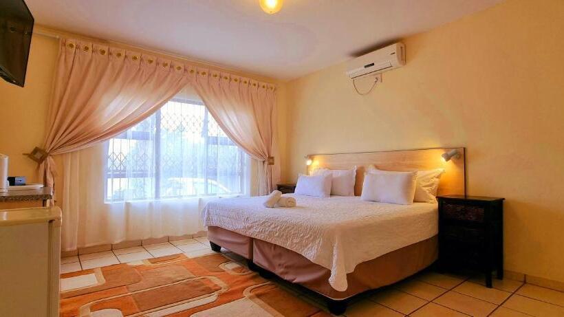 Отель Asda Guesthouse