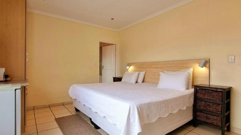 Отель Asda Guesthouse