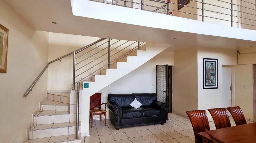 Отель Asda Guesthouse