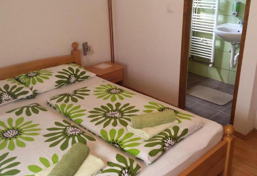 فندق St George B&b