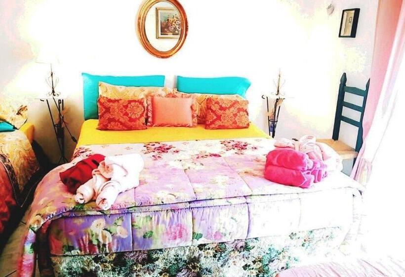 בית מלון כפרי Italia Guesthouse