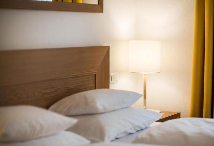 Boutique Hotel Zum Rosenbaum