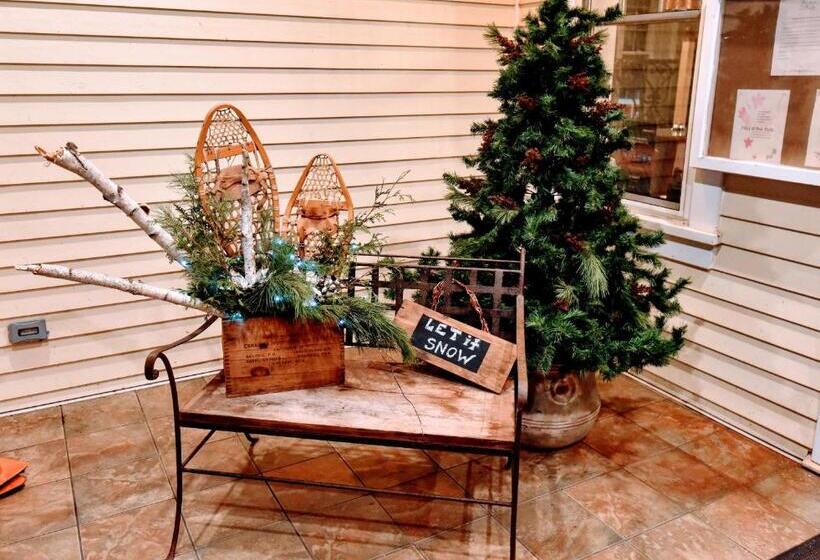 فندق The Burleigh Falls Inn & Suites