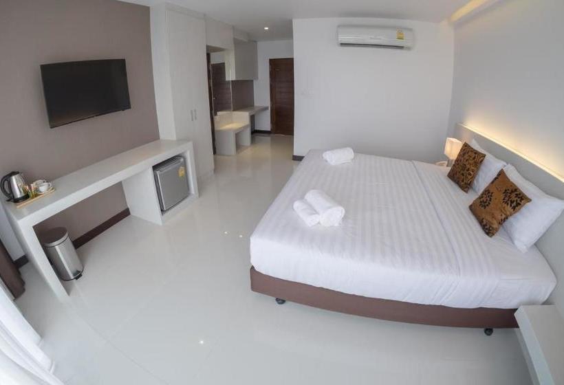 ホテル Chaisaeng Villa