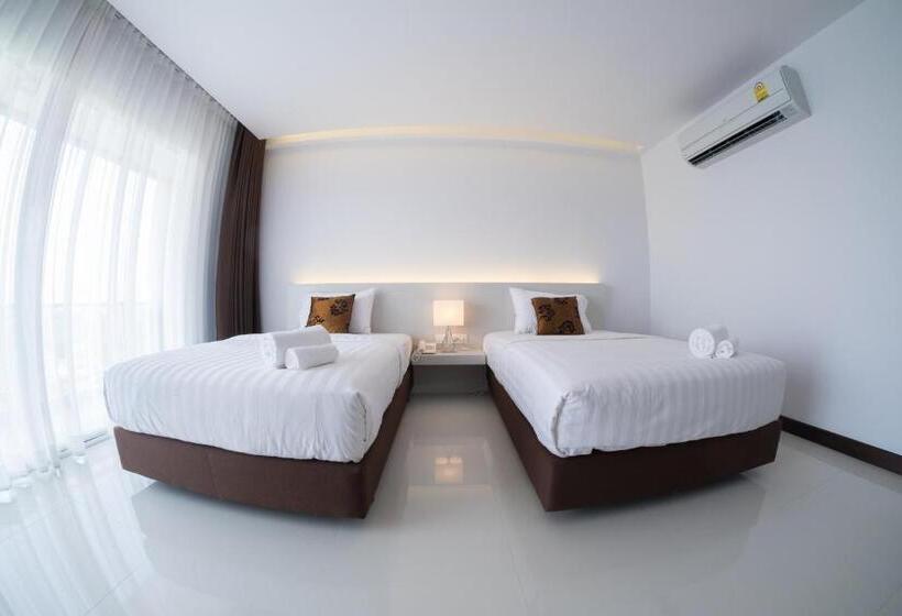 ホテル Chaisaeng Villa