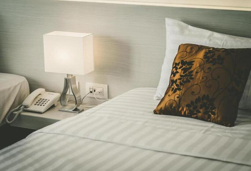 فندق Chaisaeng Villa